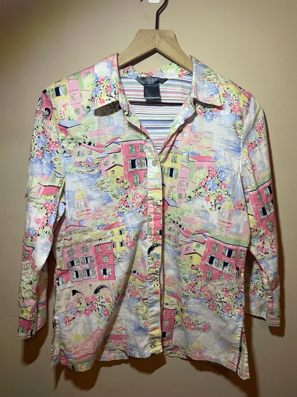 Vintage Koret Pastel Cityscape & Floral Button-Down Shirt - Pink, Yellow, Blue-M